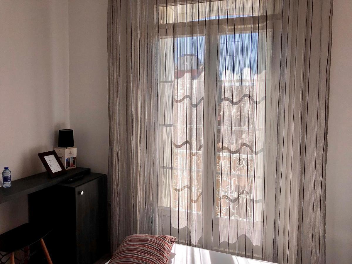 Hotel Saint Louis Aigues-Mortes Exterior photo