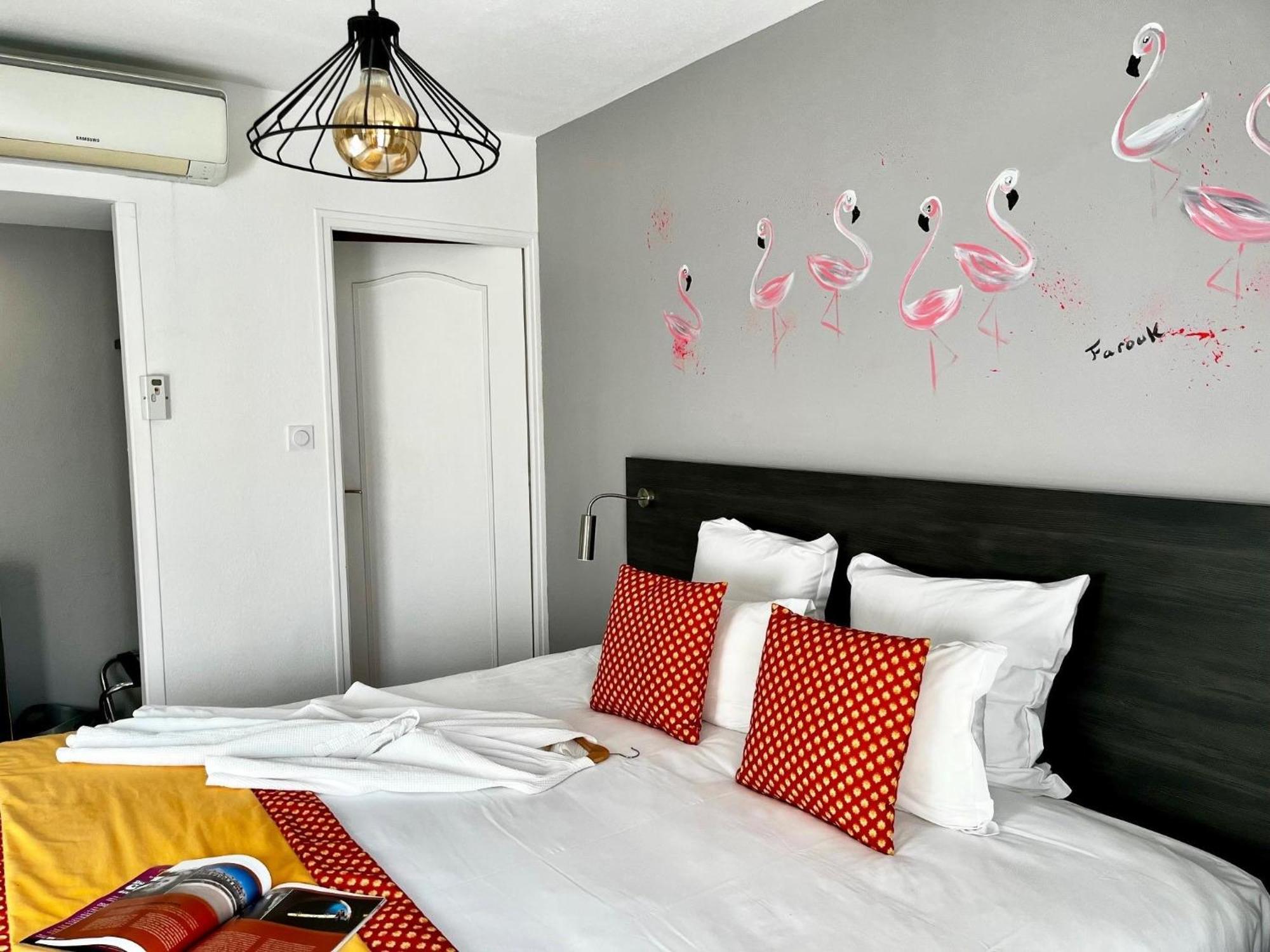Hotel Saint Louis Aigues-Mortes Exterior photo